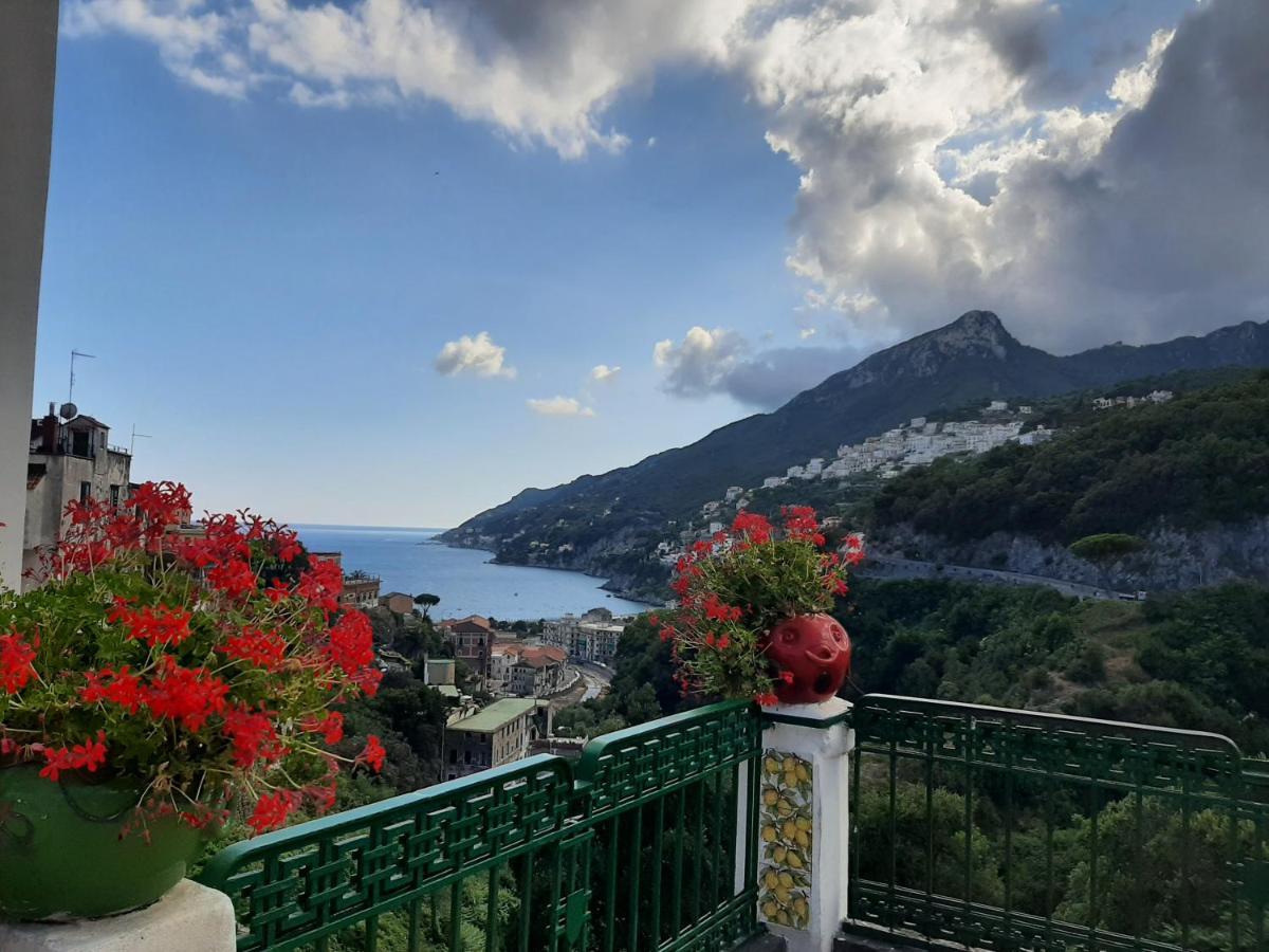 Casa Vacanza Le Tre Sorelle Vietri Kültér fotó