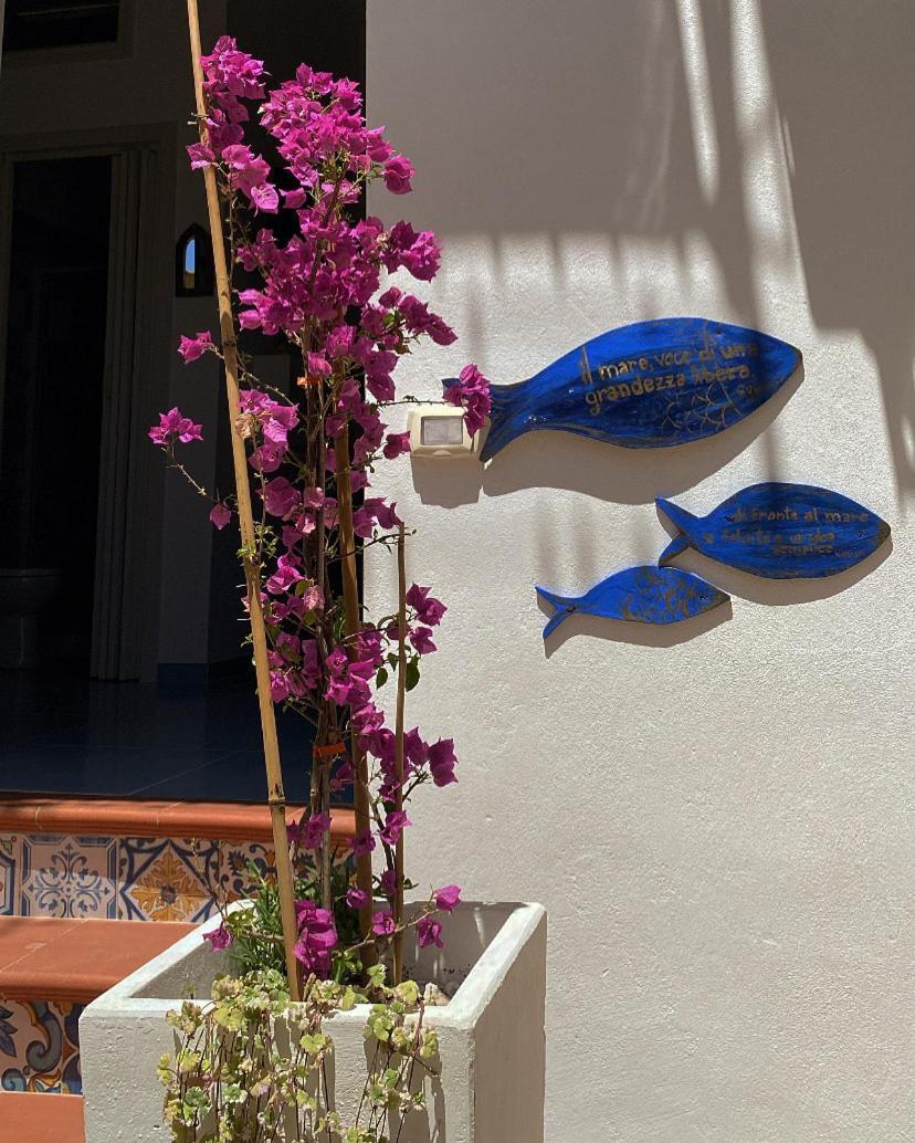 Casa Vacanza Le Tre Sorelle Vietri Kültér fotó